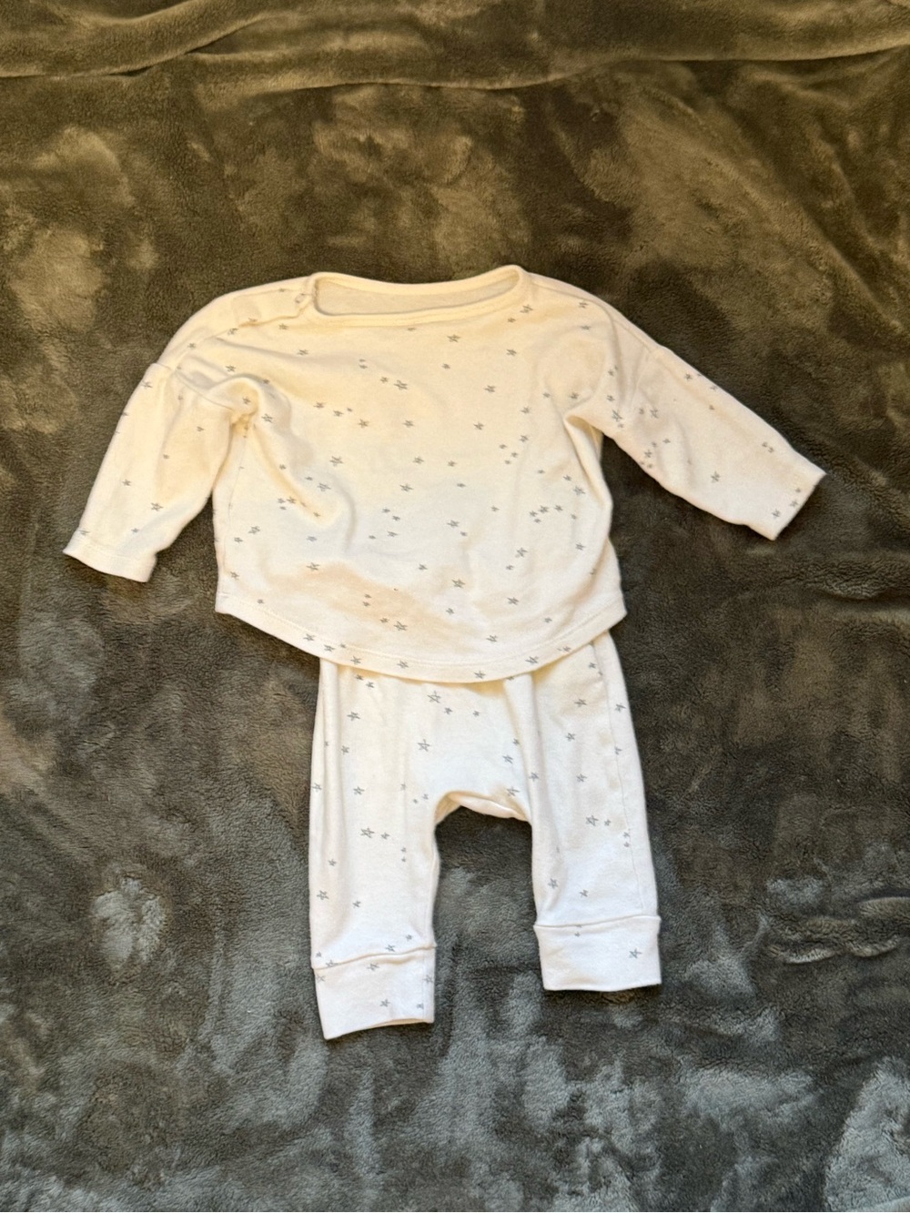 Quincy Mae Cream Star Print Matching Set